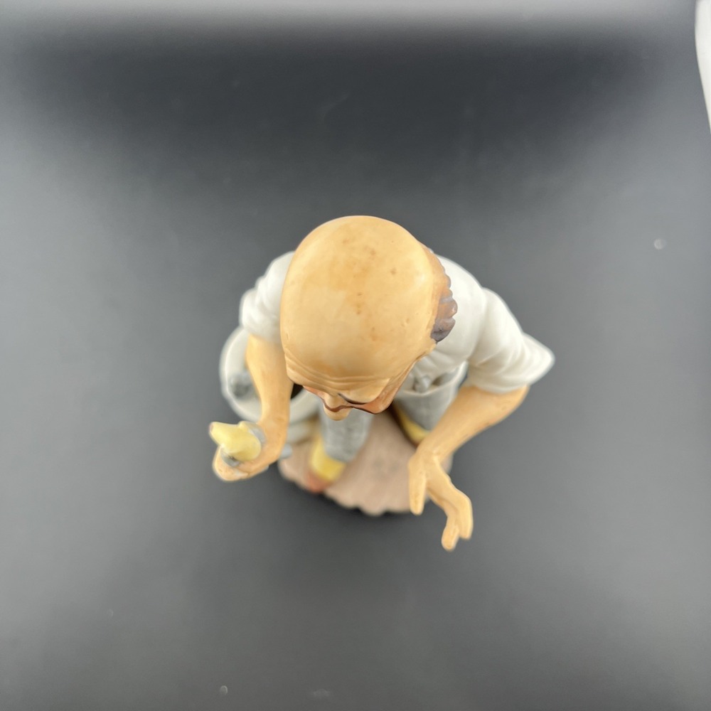 Lefton Porcelain Dentist Figurine Statue 8" X 3" - Picture 8 of 14